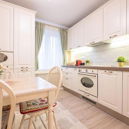 Apartamento Dragos Flat Oradea Exterior foto